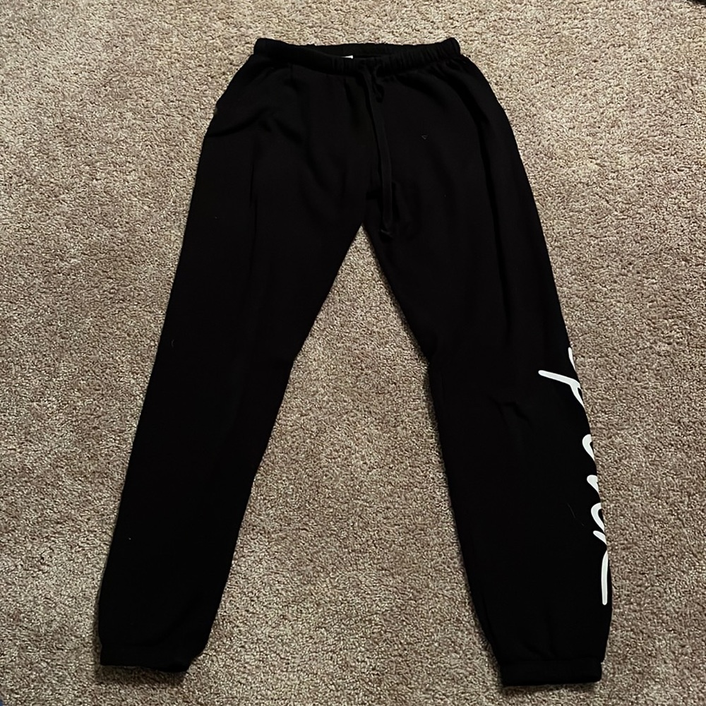black sweatpants